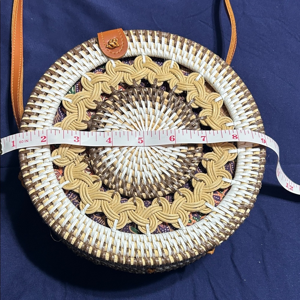 Handcrafted Tan and Cream Woven Round Bag - Picture 6 of 8
